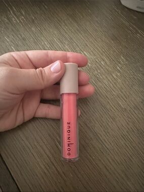 Dominique hydrating lip gloss- strawberry lemonade